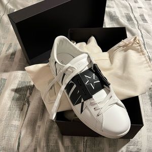 Valentino Sneakers!